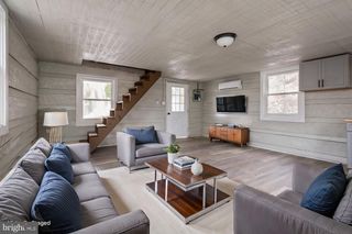 129 HILLWOOD DR, Front Royal, VA 22630