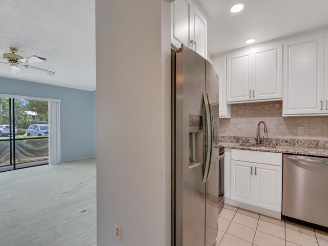 800 NW Fork Road 10-6, Stuart, FL 34994