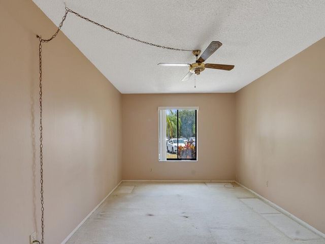 800 NW Fork Road 10-6, Stuart, FL 34994