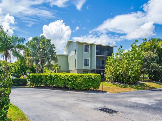 800 NW Fork Road 10-6, Stuart, FL 34994
