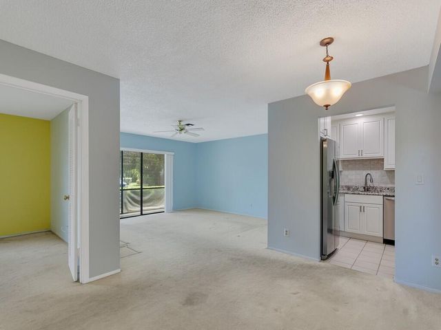 800 NW Fork Road 10-6, Stuart, FL 34994