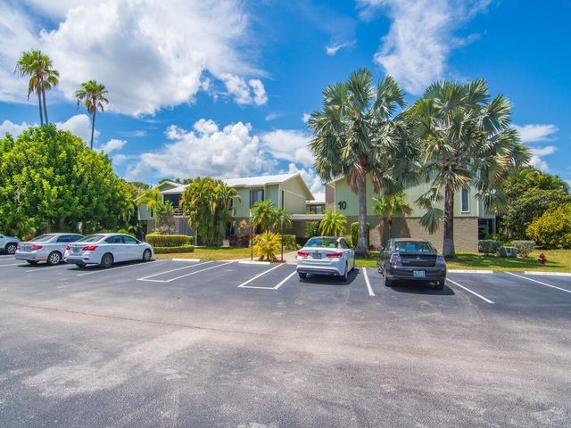 800 NW Fork Road 10-6, Stuart, FL 34994