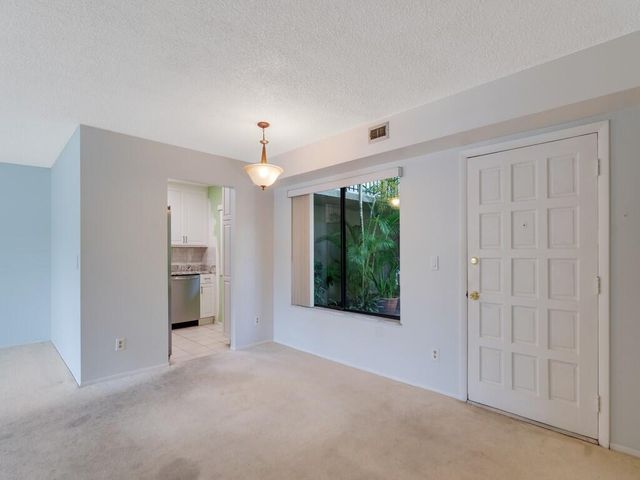 800 NW Fork Road 10-6, Stuart, FL 34994