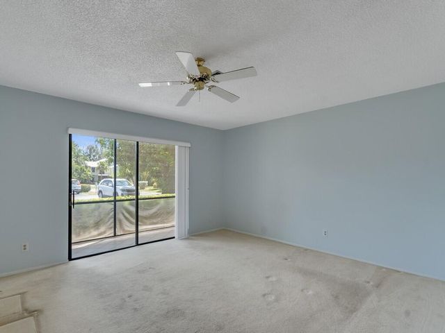 800 NW Fork Road 10-6, Stuart, FL 34994