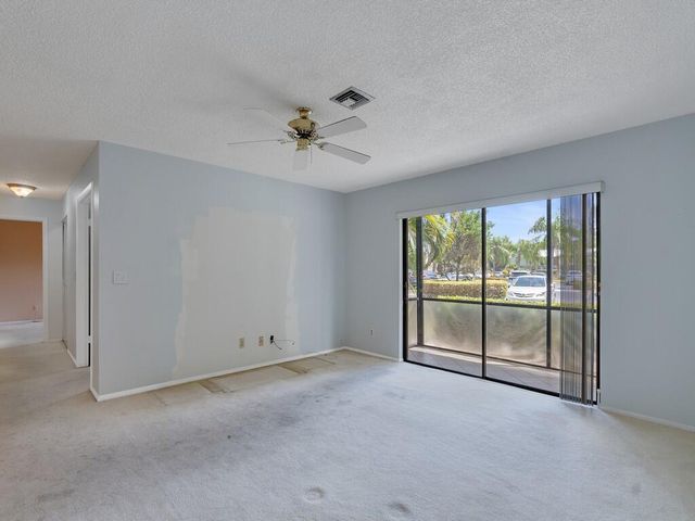 800 NW Fork Road 10-6, Stuart, FL 34994