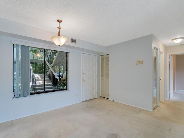 800 NW Fork Road 10-6, Stuart, FL 34994
