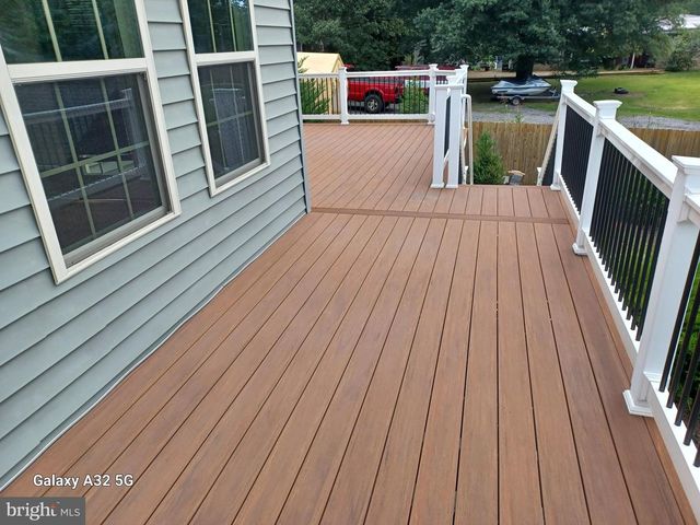 8209 HERALDRY DR, Severn, MD 21144
