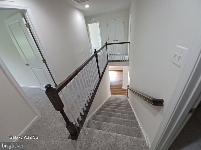 8209 HERALDRY DR, Severn, MD 21144