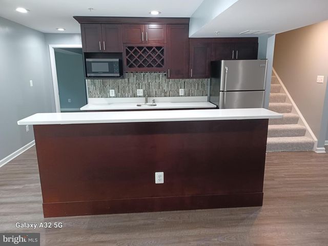 8209 HERALDRY DR, Severn, MD 21144