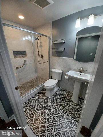 8209 HERALDRY DR, Severn, MD 21144