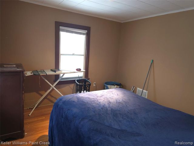 2410 Flushing Road, Flint, MI 48504