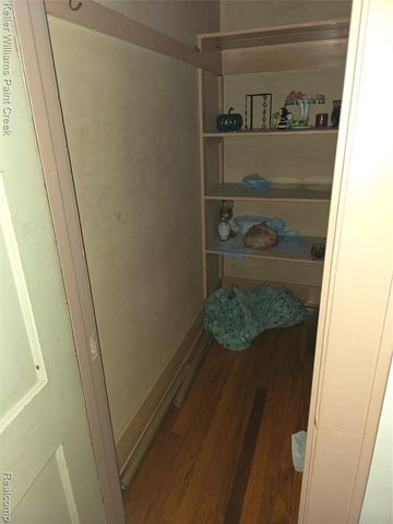 2410 Flushing Road, Flint, MI 48504