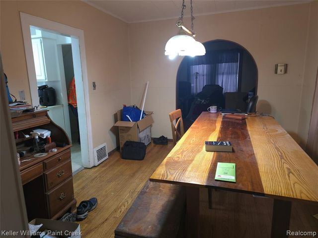 2410 Flushing Road, Flint, MI 48504