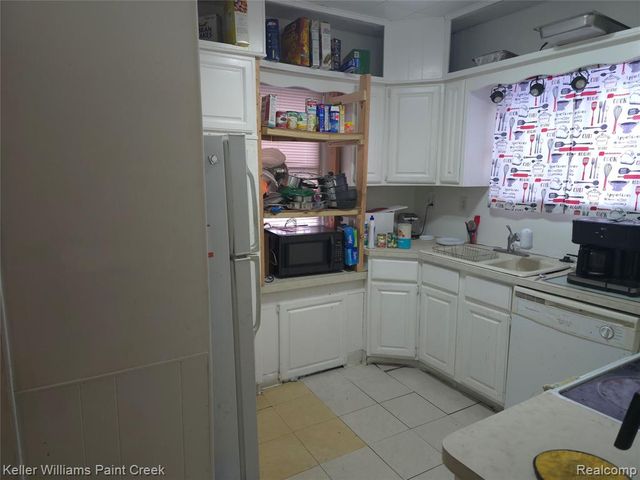 2410 Flushing Road, Flint, MI 48504