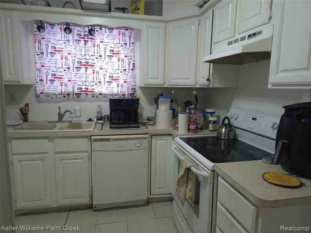 2410 Flushing Road, Flint, MI 48504