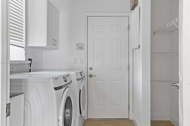 926 Marina Dr 926, Weston, FL 33327