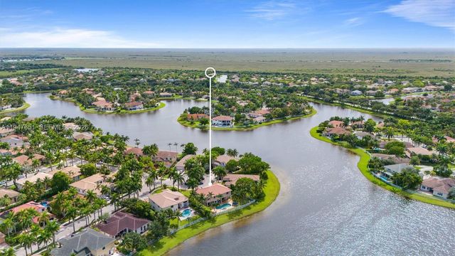 926 Marina Dr 926, Weston, FL 33327