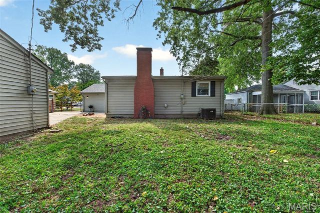 2125 Lindell Boulevard, Granite City, IL 62040