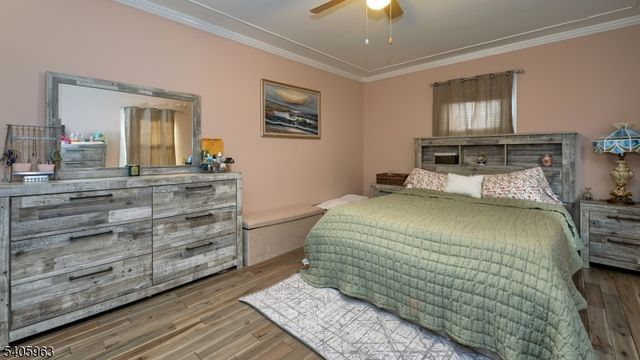 9 Scalza Ln, Lincoln Park Boro, NJ 07035