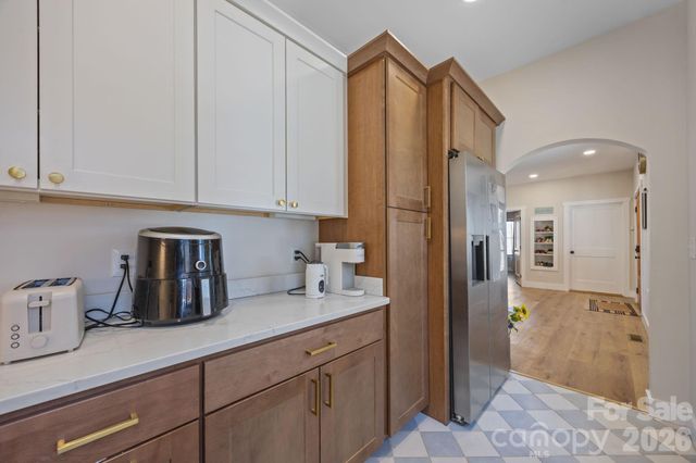 215 Ridgeway Road, Candler, NC 28715