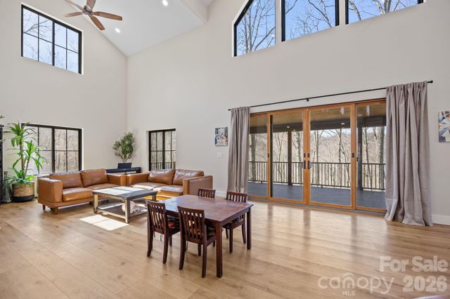 215 Ridgeway Road, Candler, NC 28715