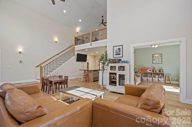 215 Ridgeway Road, Candler, NC 28715