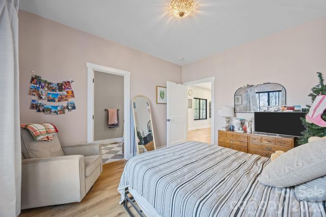 215 Ridgeway Road, Candler, NC 28715