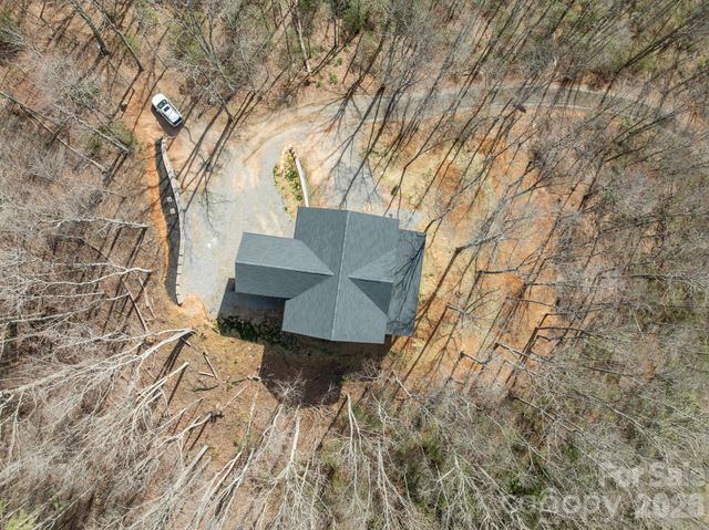 215 Ridgeway Road, Candler, NC 28715