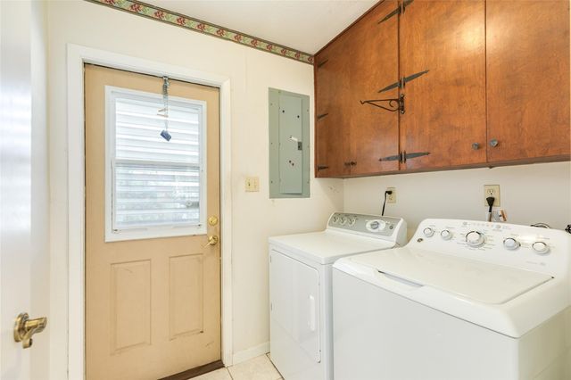7721 Beluche Drive, Galveston, TX 77551