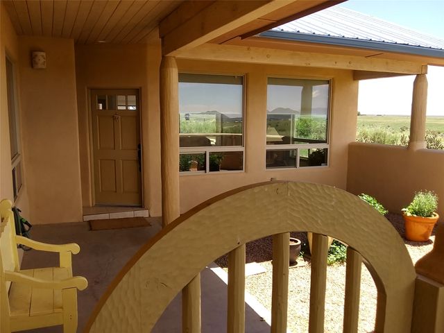 136 Calle Galisteo, Santa Fe, NM 87508