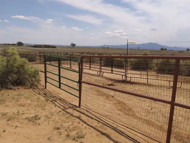 136 Calle Galisteo, Santa Fe, NM 87508