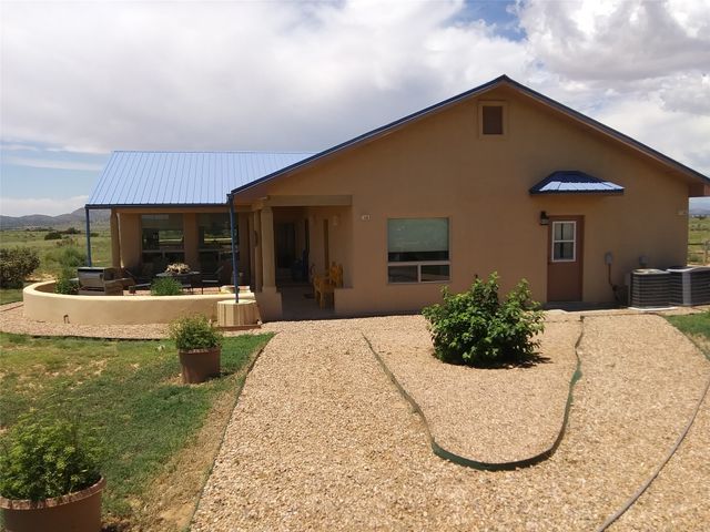 136 Calle Galisteo, Santa Fe, NM 87508