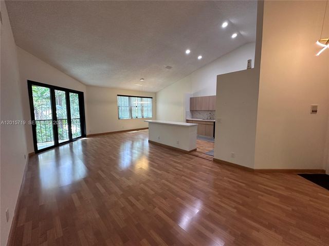5790 Coach House Cir E, Boca Raton, FL 33486