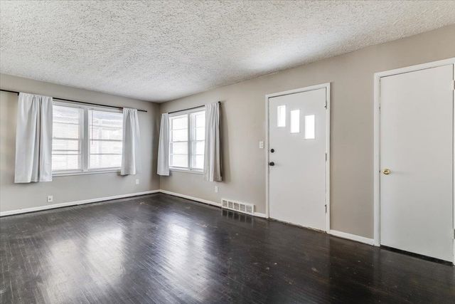 4551 S Walnut Ave, Wichita, KS 67217