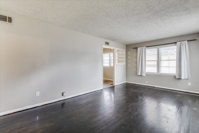 4551 S Walnut Ave, Wichita, KS 67217