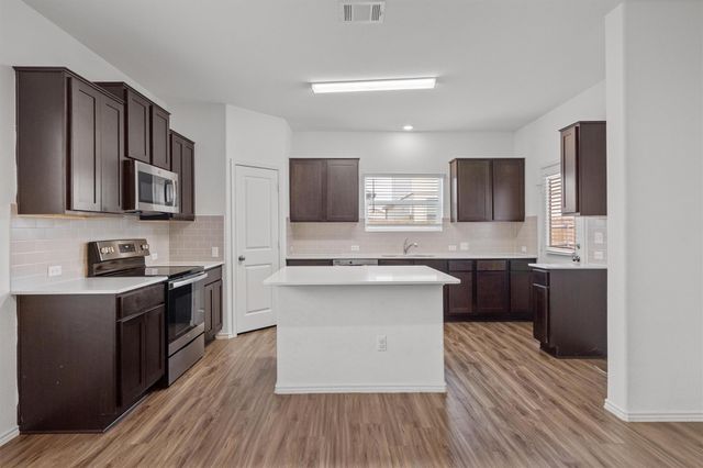 117 Guardian Angel CT, Jarrell, TX 76537
