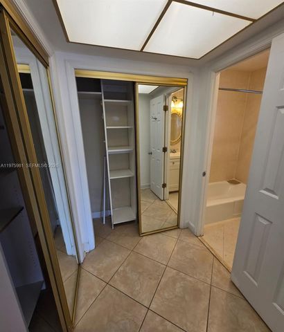 2309 Park Ln 116, Hollywood, FL 33021