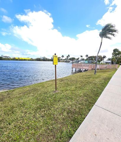 2309 Park Ln 116, Hollywood, FL 33021