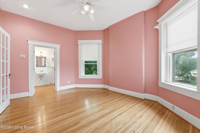 2037 Tyler Ln, Louisville, KY 40205