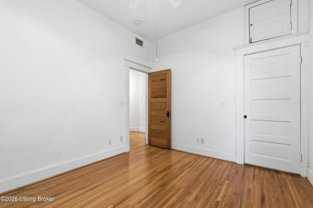 2037 Tyler Ln, Louisville, KY 40205