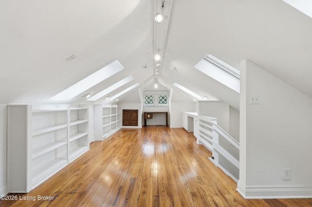 2037 Tyler Ln, Louisville, KY 40205