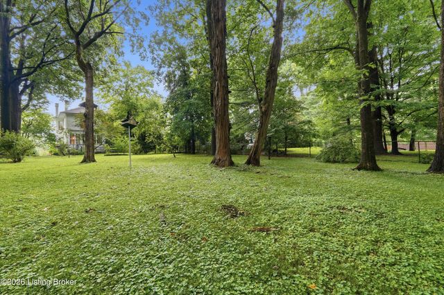 2037 Tyler Ln, Louisville, KY 40205