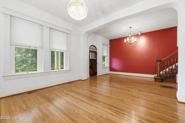 2037 Tyler Ln, Louisville, KY 40205