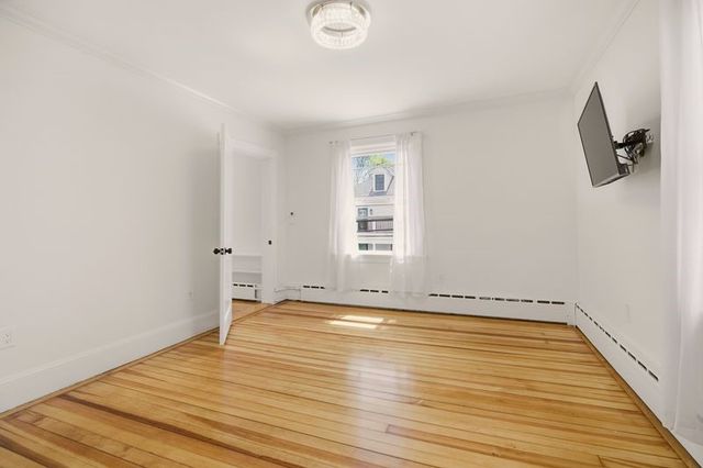 8 Champlin Street, Newport, RI 02840