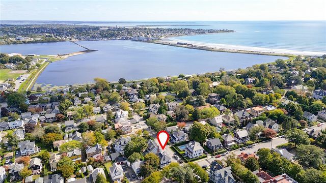 8 Champlin Street, Newport, RI 02840