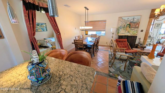 4001 E Rollins Road, Tucson, AZ 85739