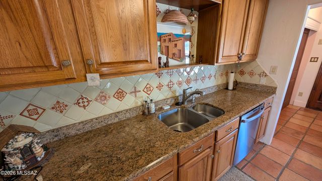 4001 E Rollins Road, Tucson, AZ 85739