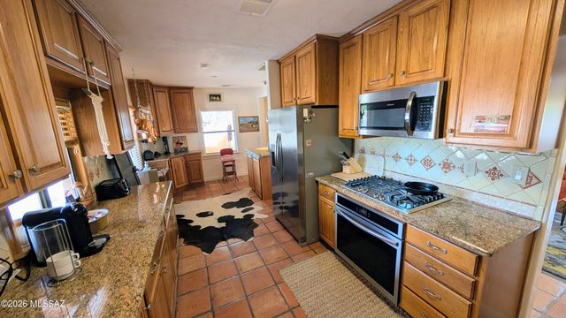 4001 E Rollins Road, Tucson, AZ 85739
