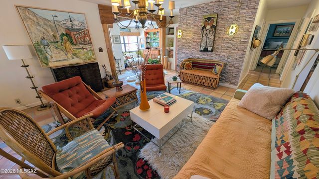 4001 E Rollins Road, Tucson, AZ 85739