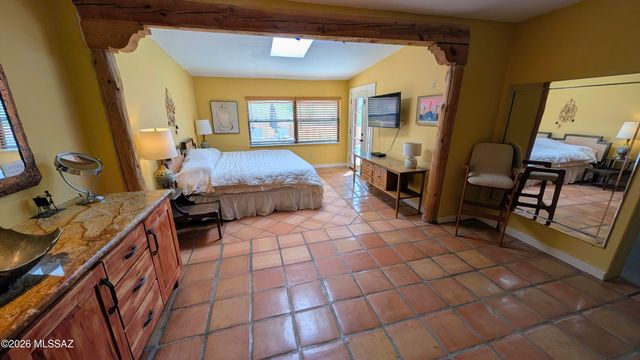 4001 E Rollins Road, Tucson, AZ 85739